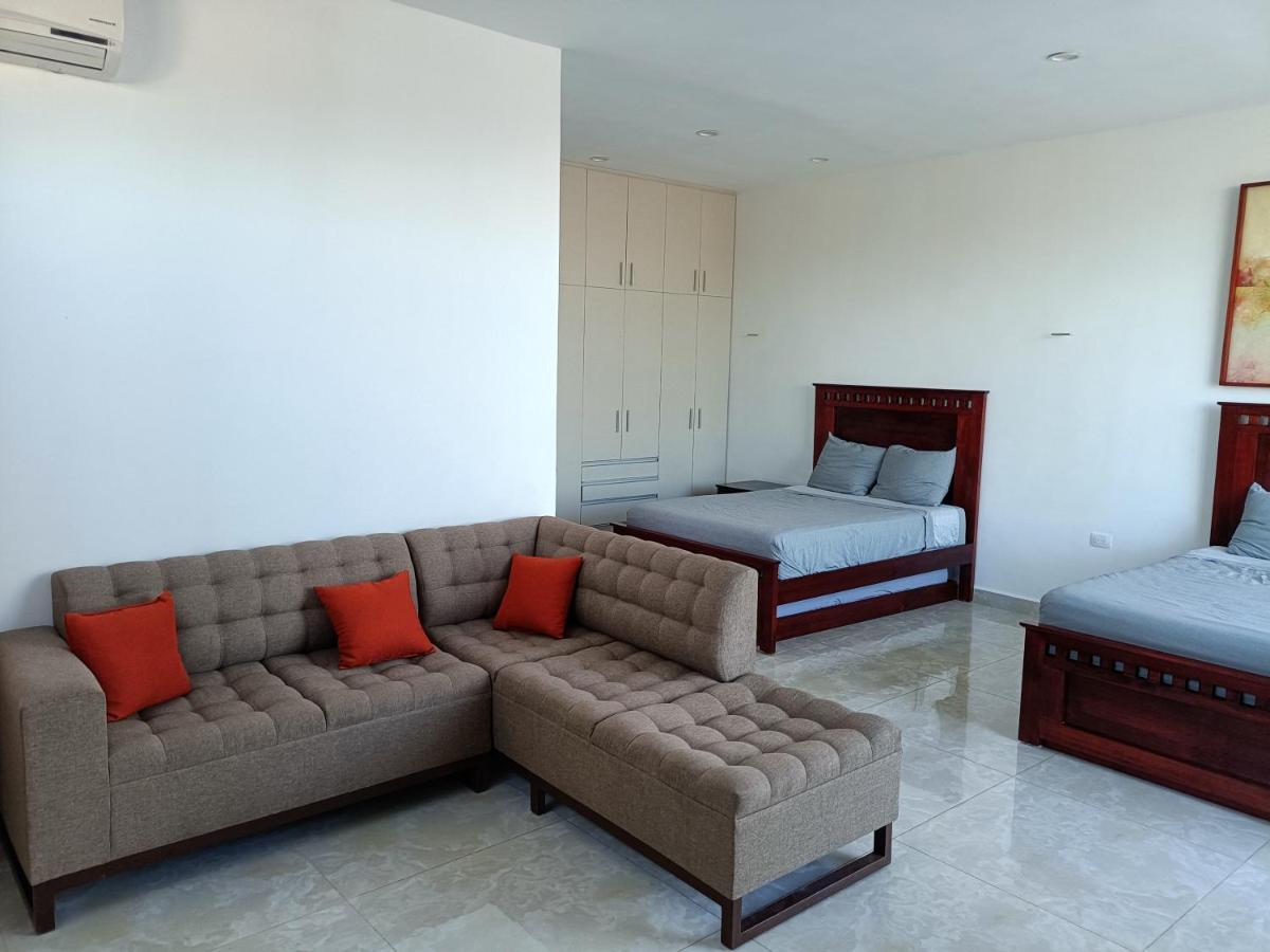 메리다 Casa Hector, Con Jacuzzi, Cerca Del Foro Gnp. 빌라 외부 사진